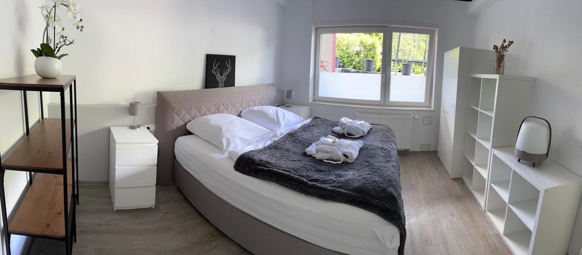 Ferienwohnung Schlossblick - 4 Sterne Sauna Pool Whirlpool Exklusiv Braunfels Eksteriør billede