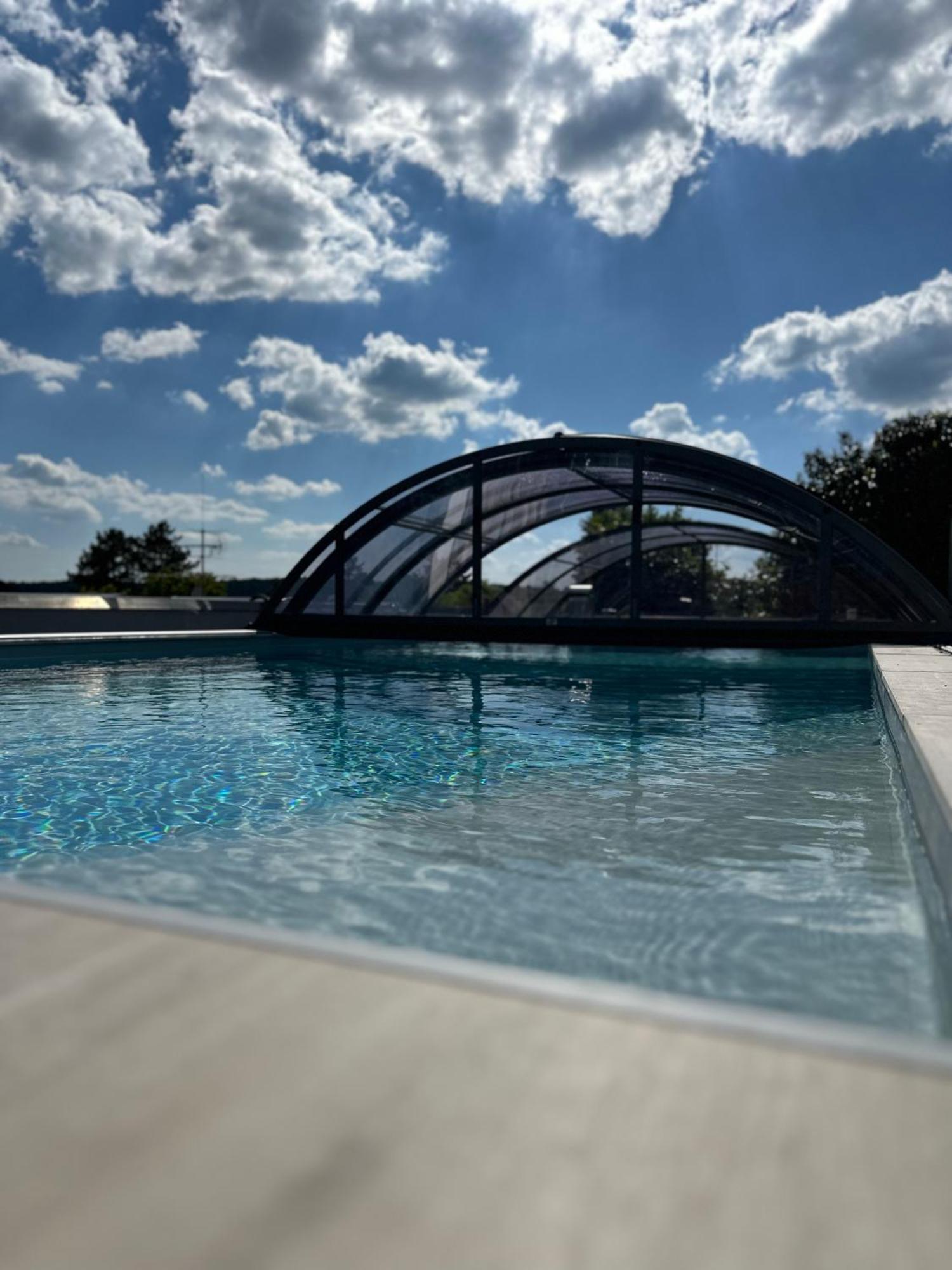 Ferienwohnung Schlossblick - 4 Sterne Sauna Pool Whirlpool Exklusiv Braunfels Eksteriør billede