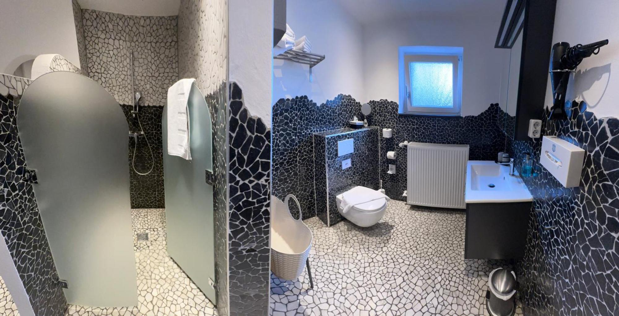 Ferienwohnung Schlossblick - 4 Sterne Sauna Pool Whirlpool Exklusiv Braunfels Eksteriør billede