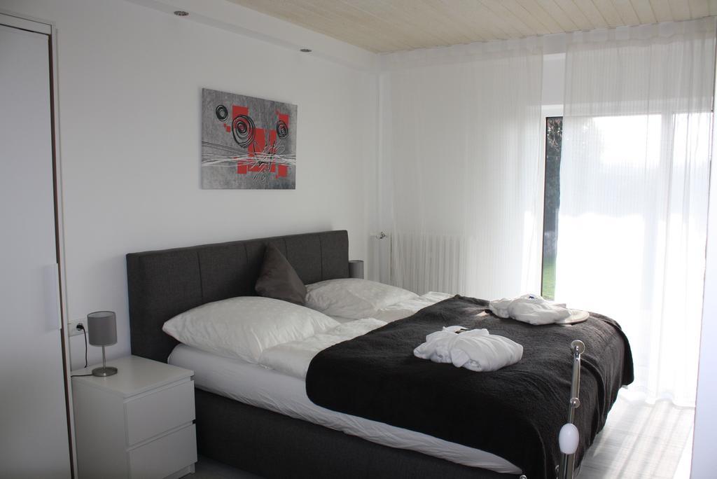 Ferienwohnung Schlossblick - 4 Sterne Sauna Pool Whirlpool Exklusiv Braunfels Eksteriør billede